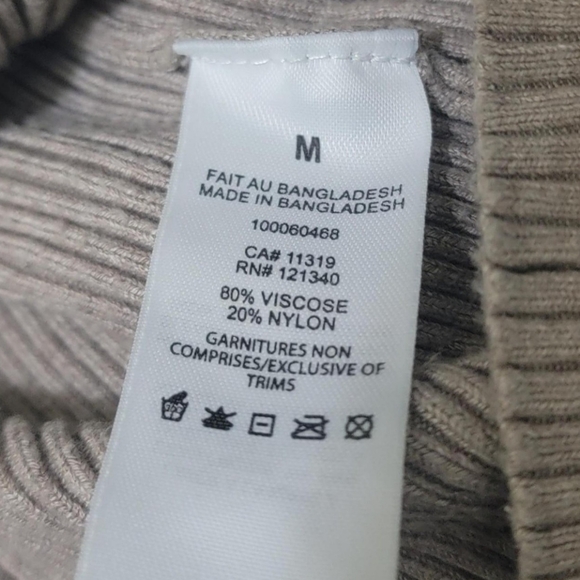 🏷️DYNAMITE Long Sleeve Button-Down Sweater Dress stretchable small to medium - Picture 8 of 8